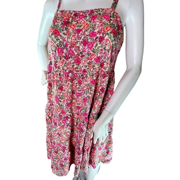 Old Navy Women’s Swing Floral Sundress Size Medium - Picture 2 of 9